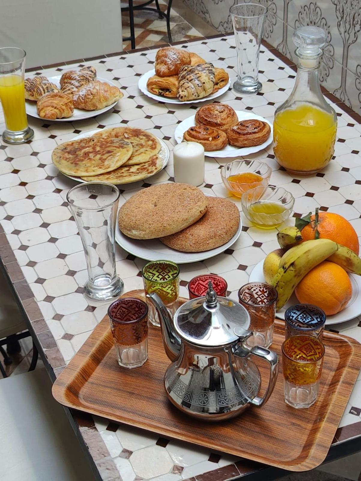 Riad Dar Manzakin Affittacamere